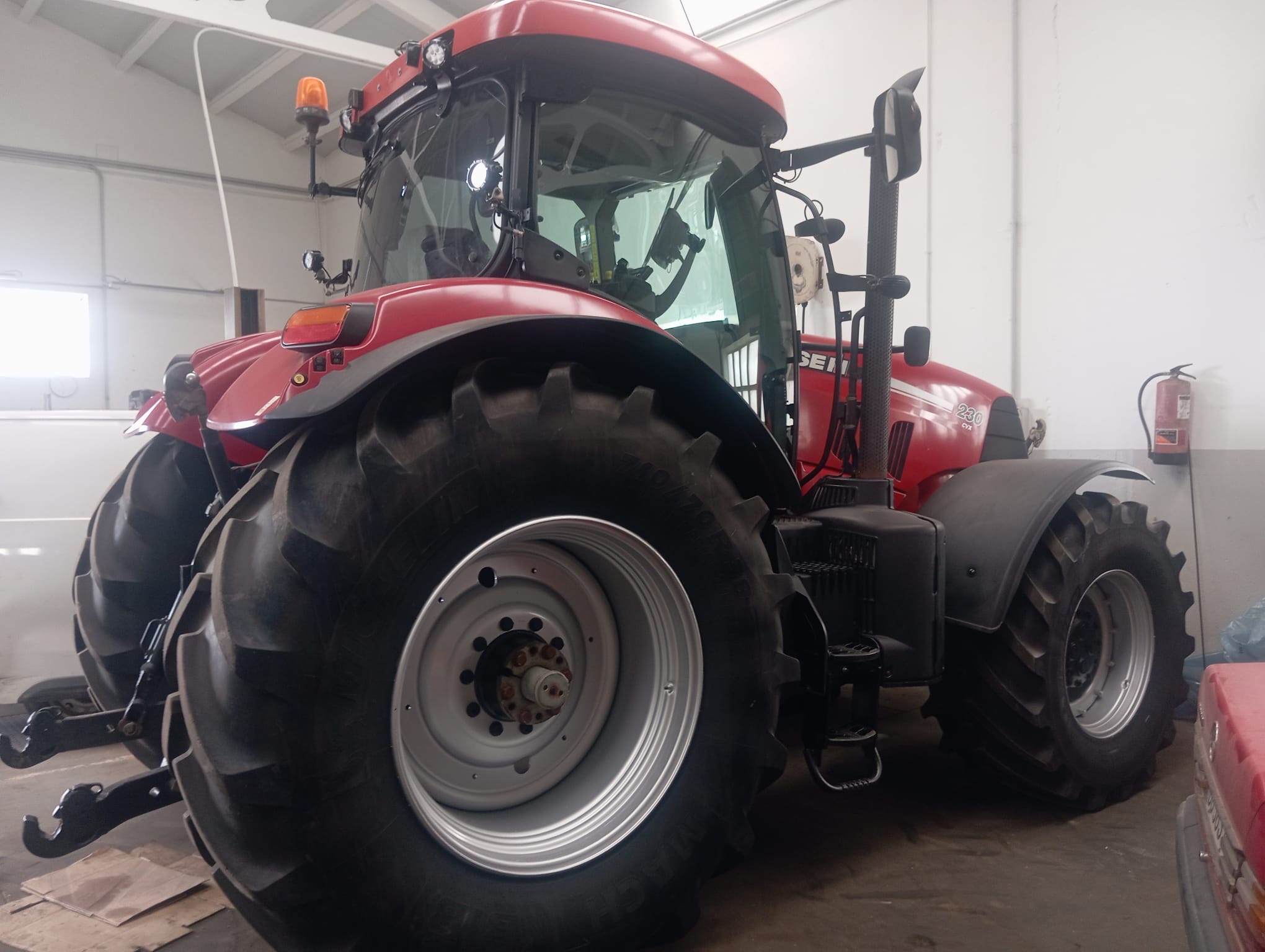 Tractor CASE CVX230 con tripuntal y toma de fuerza – En perfecto estado -Autoguiado y RTK - Imagen 2