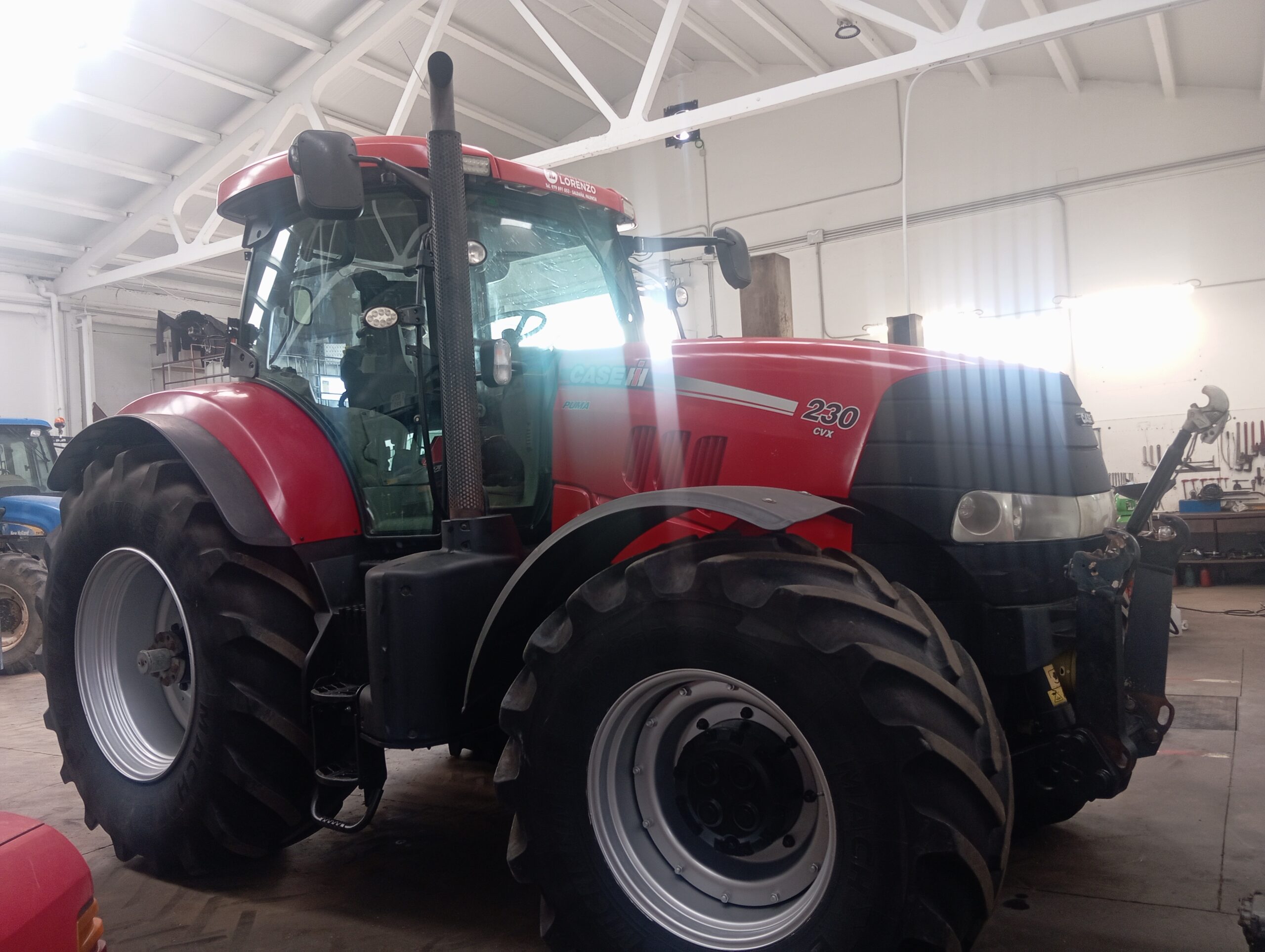 Tractor CASE CVX230 con tripuntal y toma de fuerza – En perfecto estado -Autoguiado y RTK - Imagen 3