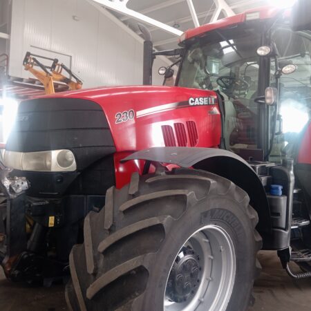 Tractor CASE CVX230 con tripuntal y toma de fuerza – En perfecto estado -Autoguiado y RTK
